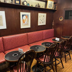 カフェ・ド・ランブル - ノスタルジックな店内