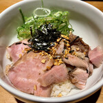 SOBA HOUSE 金色不如帰 - 煮豚丼 450円