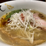 SOBA HOUSE 金色不如帰 - 真鯛と蛤の塩そば 1000円