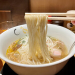 SOBA HOUSE 金色不如帰 - 真鯛と蛤の塩そば 1000円