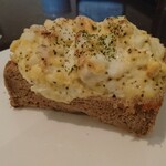 カフェ ド SaRa - 迫力抜群のエッグトースト