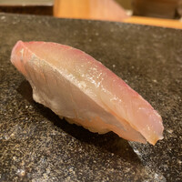 鮨 まつうら - アジ。鮮烈