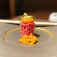 黒毛和牛焼肉 虎斑 北新地店 - 極上赤身ユッケ