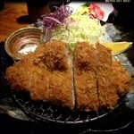 勝烈亭 新市街本店 - 勝烈亭@熊本で六白黒豚ロースかつを食べて明日勝つ。地元人気のお店で柔らかくてジューシーでした。