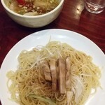 中華風家庭料理 とも - ねぎそばとワンタンスープ