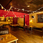 ビストロ酒場 ウラロジ - 内観