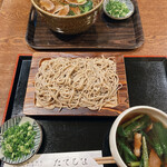 Soba Doko Ro Tate Shina - （奥）　鴨南　　1,300円
                        （手前）鴨せいろ1,300円
                        