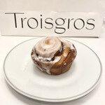 ブティック・トロワグロ - シナモンロール（291円）税込【令和4年04月26日撮影】