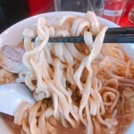 ラーメン千乃介 - 麺アップ