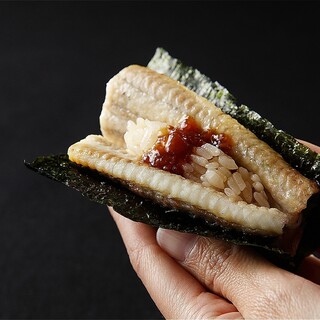 《個性光る江戸前寿司》大将独自のお寿司をおいしく握りました。