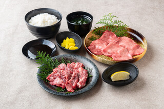 Yakiniku Gyuuraku - 