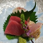 すずめのお宿 - お造り（マグロ、のどぐろ、ヒラメ）