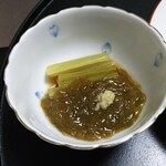 すずめのお宿 - めかぶ