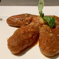 トラットリア ダイ パエサーニ - 3種のチーズと卵のトマトソース（1800円）