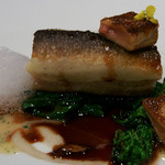 ラ・ヴァガボンド - ７-５）〈浜松〉古代米を詰めた『鰻』のトルション
      ペリゴール産鴨フォアグラのコンディマン　ソースマデラ