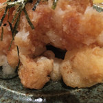 びっくりうどん - 揚げもちには瑞々しい大根おろしがたっぷりと