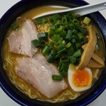 ラーメン 大和 - 大和ラーメン。大和地鶏ととんこつのミックススープ。