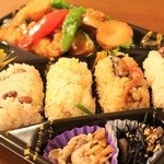 十五夜米八 - おこわ弁当