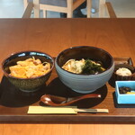 鎌倉青山 - 比内地鶏の親子丼とうどん御膳