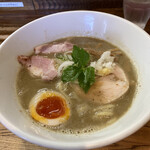 麺屋 一八 - 濃厚汐らぁ麺