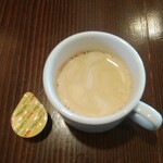 揚子江 - セルフのホットコーヒー一杯目