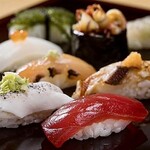 【에치고 스시 (초밥)】일본해 신선한 생선 맡겨 주먹 5관