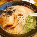 ラーメン龍の家 - コク味