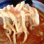 Menya Teppen - てっぺん火山極太つけ麺 普通盛 の 麺アップ