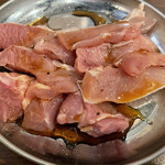 Yakiniku Horumon Sotoma - 鶏モモ