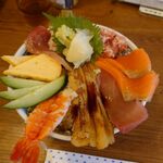 磯丸水産 - 海鮮こぼれ丼 税込1087円