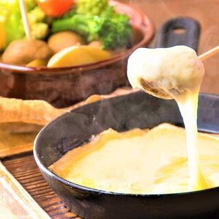 今話題☆SNS映え必至のチーズフォンデュ風ハイジの窯チーズ！