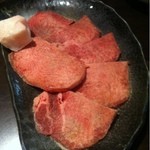 Itamae Yakiniku Isshou - 牛塩タン