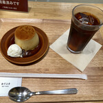 Cafe MUJI - 本和香糖の焼きプリンのドリンクセット