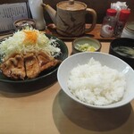 とんかつ生駒 - 