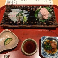 御料理ふじ居 - お造り（真鯛、かわはぎ）
