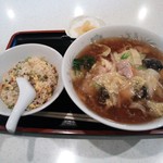 元宝楼 - 五目麺と半炒飯７５０円