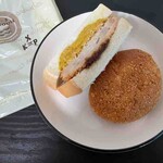 1.2.3 クラブハウス - ほとばしりすぎる灼熱GHEEMAカレー、やっぱりカツカレーは大好きなんだけどそこまでガッツリはいらないし高いから軽めに一切れでコスパもいいし最高かもお疲れーカツカレー