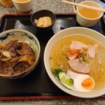 元祖 平壌冷麺屋 - 