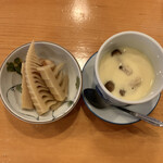 竹鮨 - ちらしセット ¥1,200 の茶碗蒸し、小鉢