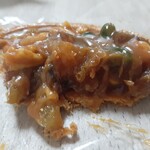 手作りマフィン レフィーユ - 中までナッツとドライフルーツがぎっしり。とろとろキャラメル