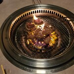 ホルモン焼肉 ぷるぷる - 