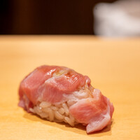 鮨 はしもと - 2022.4 塩釜産本鮪大トロ