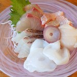 Sumibiyaki Toriuo - お刺身5種盛り