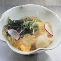 なにわ天ぷら 維心 - 貝柱、ワカメ、キャベツ酢の物