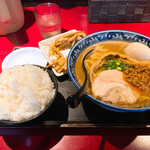 麺匠 佐蔵 - 佐蔵味噌らーめん&ライス