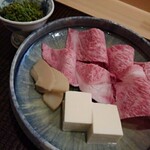 割烹 伊とう - 花山椒と牛肉の鍋