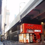 Hooters Ginza - 