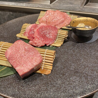 西麻布 焼肉 X - 