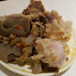 海底撈火鍋 - 豚骨のアップ