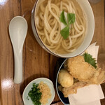 讃岐うどん　志成 - 